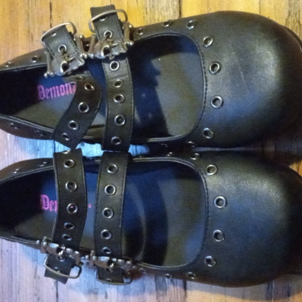 Demonia shoes
